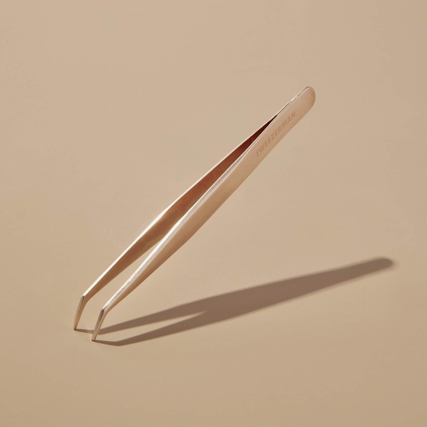 Tweezerman Eyelash Tweezers Attachment for Fake Eyelashes, Eyelash Applicator, Rose Gold